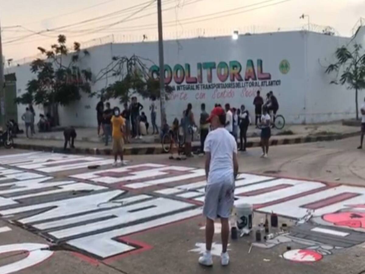 Con baile y pinturas jóvenes de Barranquilla se suma al paro nacional