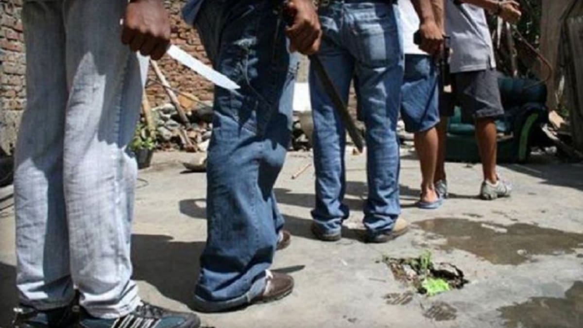 Denuncian enfrentamientos entre jóvenes alrededor de un colegio en Soledad