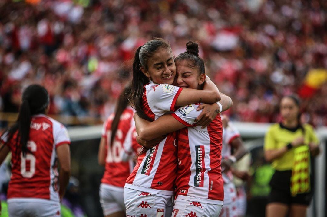 Karla Viancha y Daniela Garavito, campeonas con Independiente Santa Fe / Instagram: @danielagaravitoo