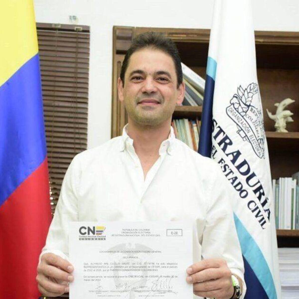 Tildan de machista a congresista conservador Ape Cuello por pelea en el Congreso