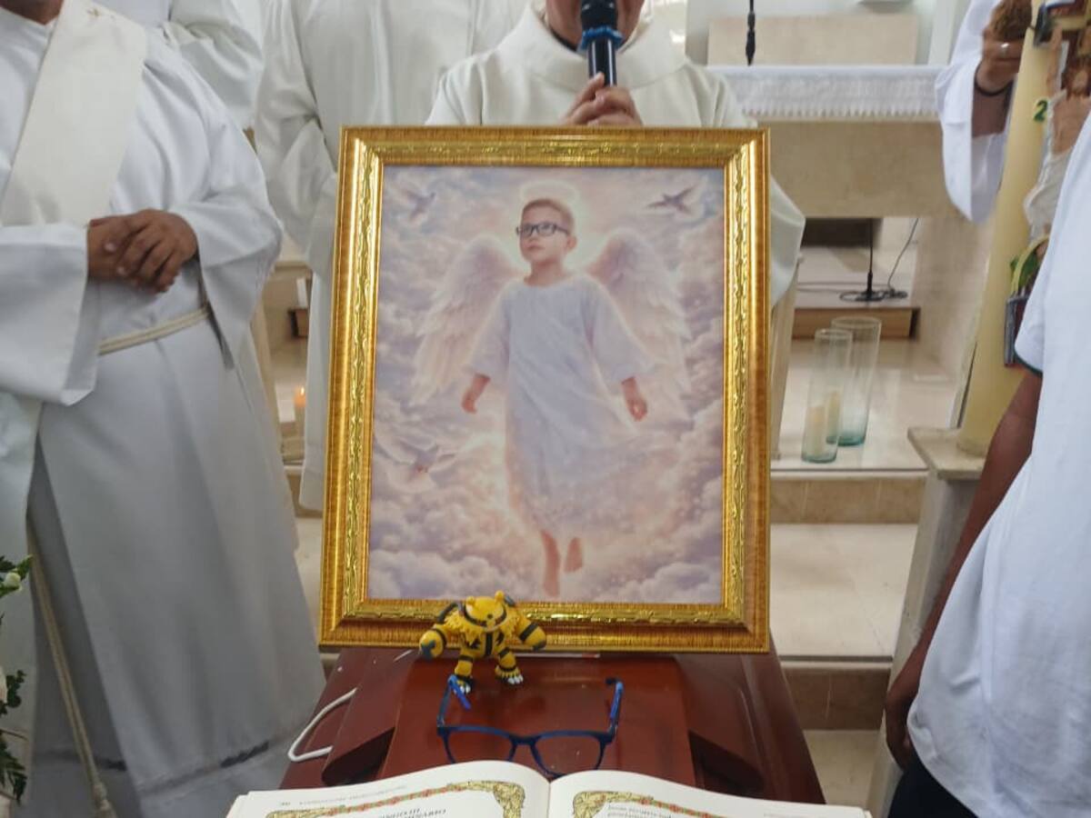 El último adiós al pequeño Ismael en Neiva