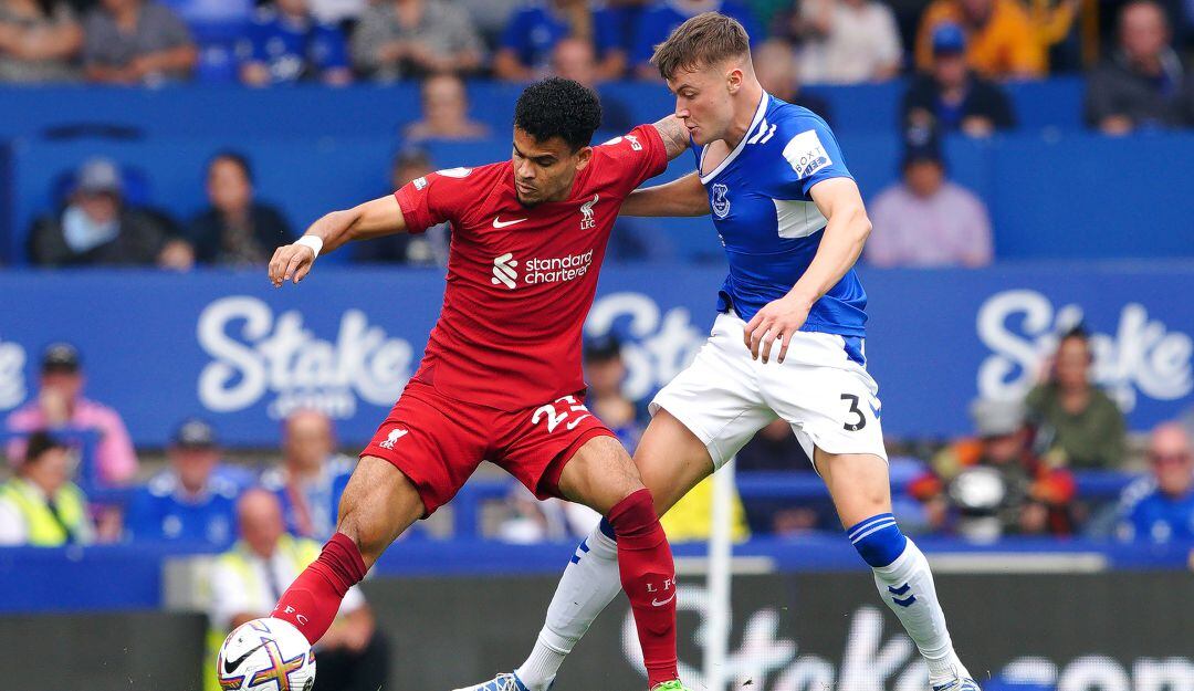 Luis Díaz jugó una nueva edición del clásico de Liverpool.