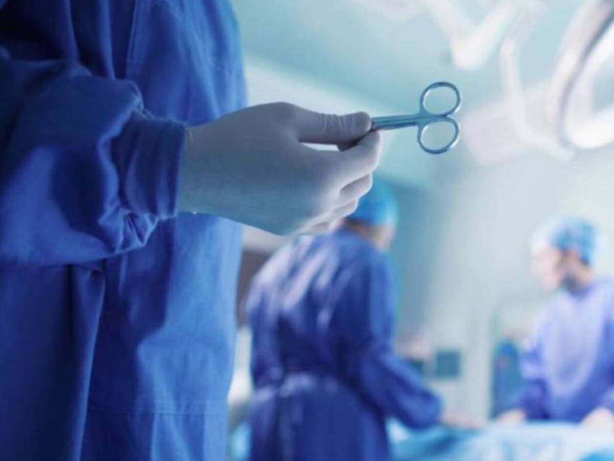 Cirujanos plásticos en Antioquia, en crisis por alerta roja hospitalaria