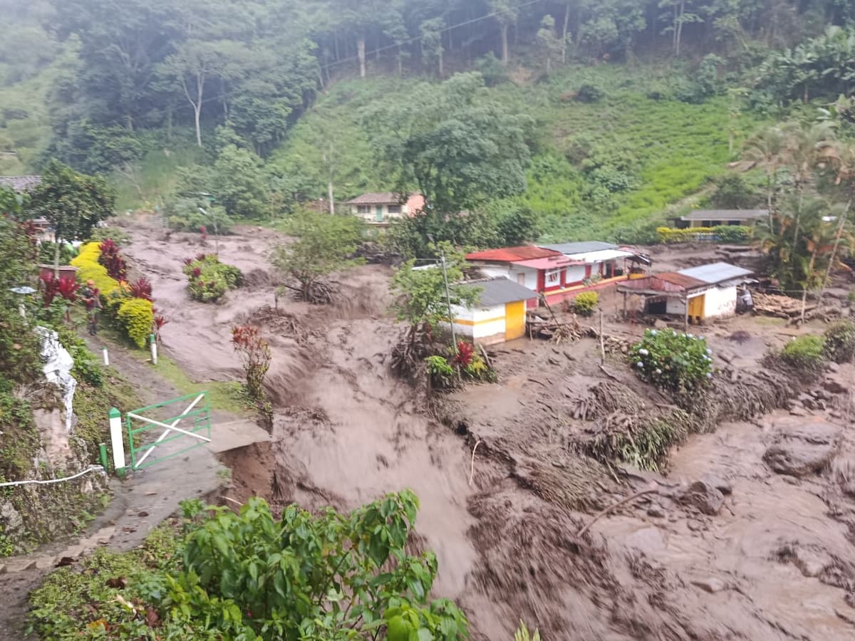 Más de diez veredas incomunicadas en Andes por avenida torrencial en el corregimiento de Santa Inés