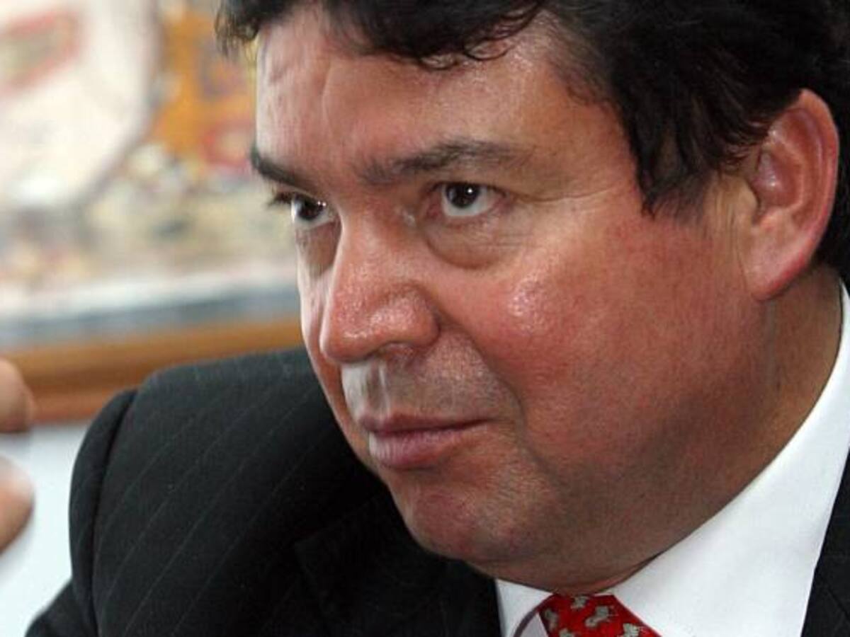 CGT pide a la Contraloría y a la Procuraduría investigar la liquidación de Saludcoop