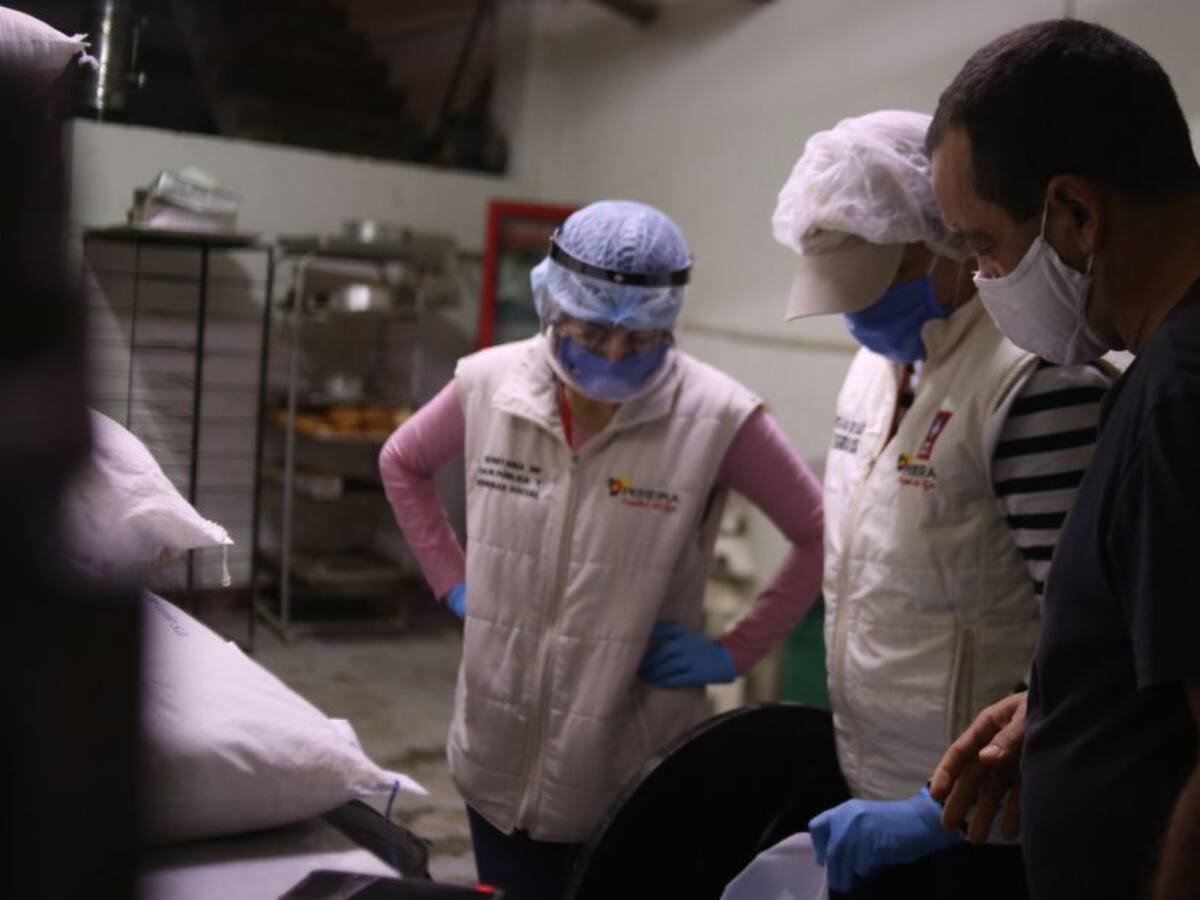 Cierran dos establecimientos de alimentos en Pereira por malas prácticas