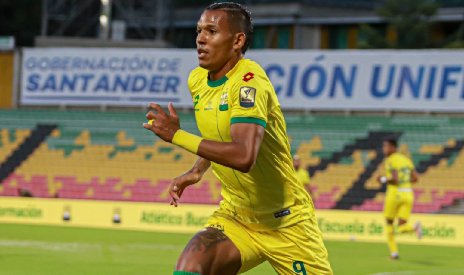 Andrés Ponce, autor del gol de Bucaramanga ante Junior / @ABucaramanga
