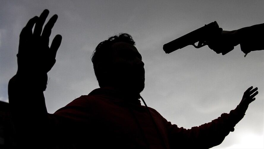 Las confrontaciones entre grupos armados al servicio del narcotráfico se registraron en los sectores de Trujillo y Mazamorras. Un campesino habría muerto en medio de los combates.. Foto: Colprensa
