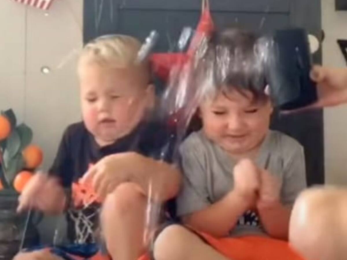 Lanzarles agua en la cara a los bebés: la nueva moda en Tik Tok