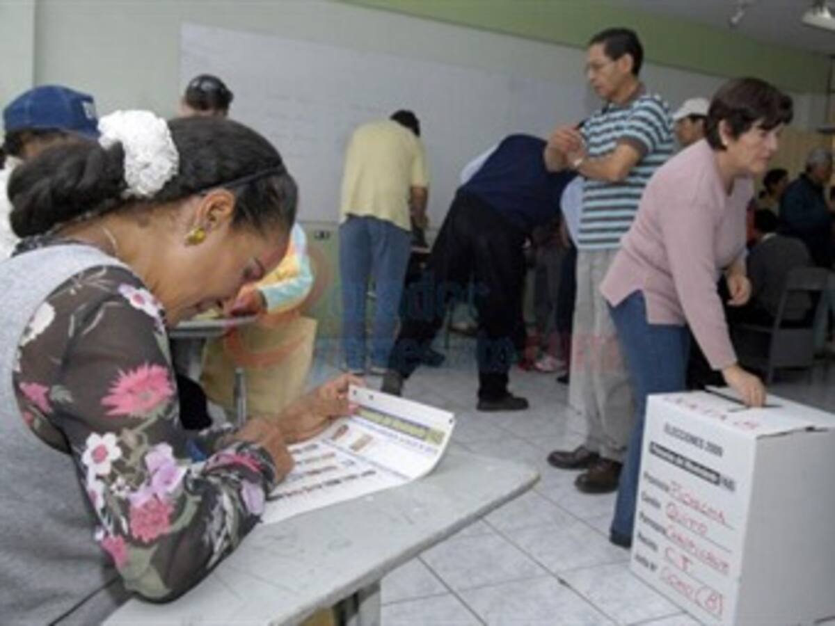 Los ecuatorianos mayores de 16 años elegirán mañana al Presidente de ese país