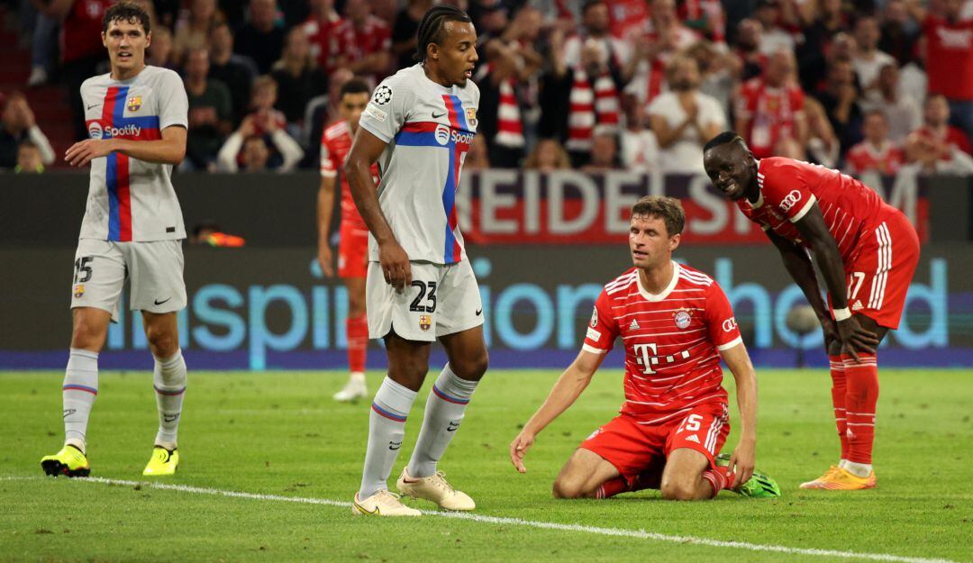 Duelo entre Bayern Múnich y Barcelona, válido por la segunda jornada de la Champions League.