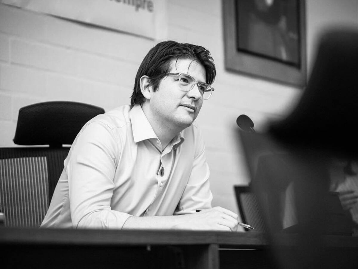 Al Oído: Adiós, Miguel Uribe, héroe nacional silenciado por violencia que Colombia no logra derrotar