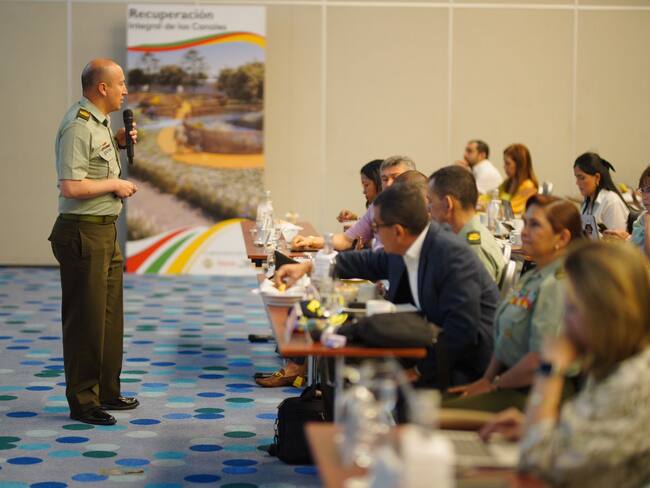 Altos oficiales respaldan nueva apuesta de seguridad de Dumek Turbay