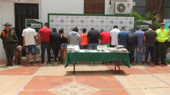 Al mes, la banda "Los pupis" comercializaba alrededor de 3.000 millones de pesos. Foto: Policía