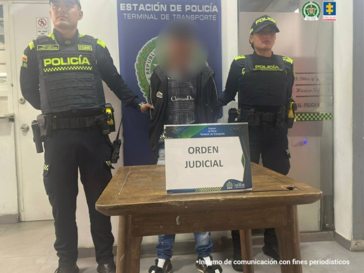 Envían a prisión a hombre acusado de abuso sexual a su pareja y dos menores de edad