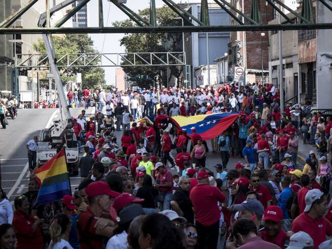 Chavismo advierte, que está dispuesto tomar fusiles para defender Venezuela