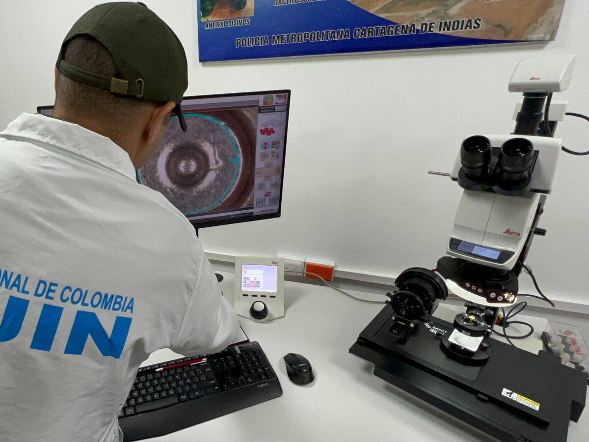 Incorporaron un macroscopio de comparación balística en la Policía de Cartagena