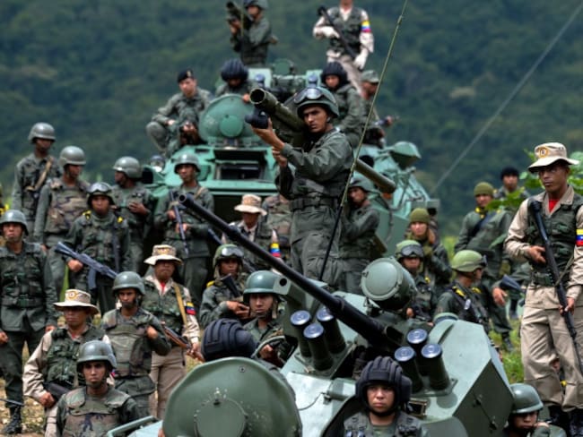 Venezuela pide a Colombia atender &quot;crisis de seguridad&quot; tras muerte militar