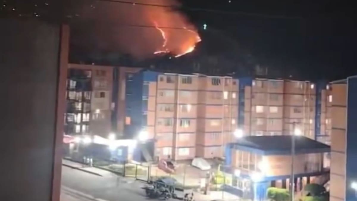 Controlan incendio forestal cerca a Polvorería en Soacha Cundinamarca