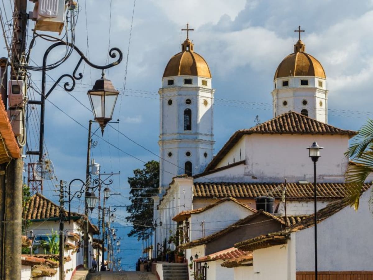 Más de dos meses incomunicados en La Playa de Belén tras atentado contra torres de comunicaciones