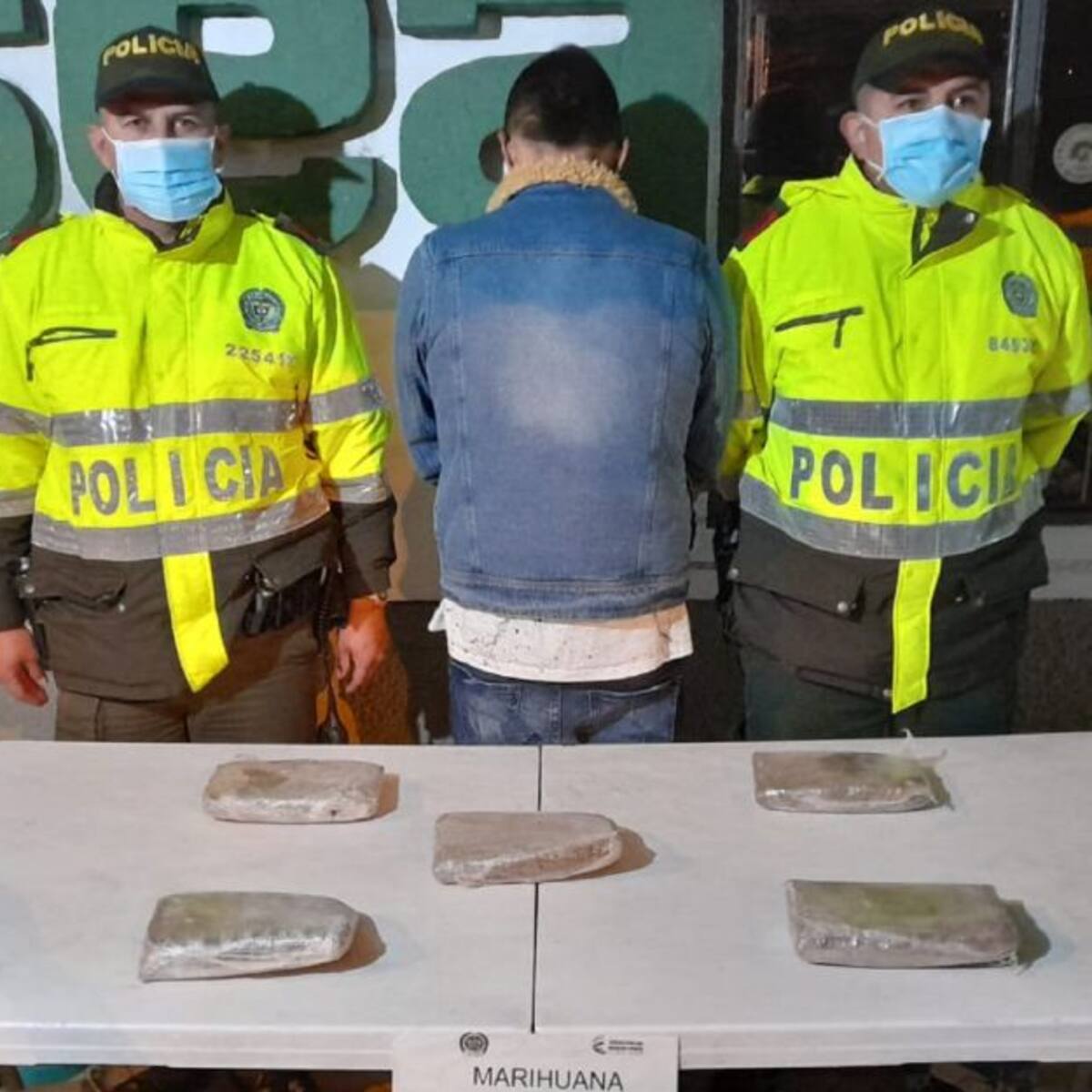 En vías de Manizales capturaron a un domicilio de estupefacientes