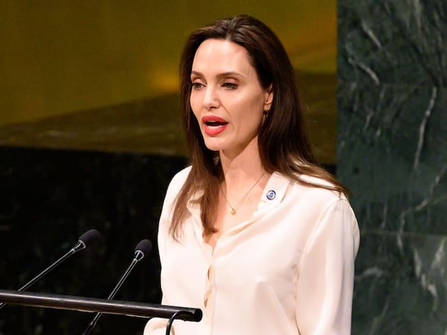 En Video: Así fue la llegada de Angelina Jolie a la frontera con Venezuela
