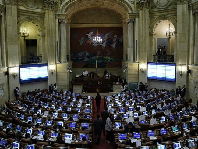 Congresista por Colombianos en el Exterior pide regresar a connacionales