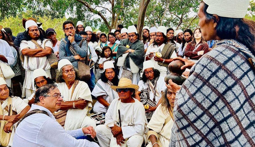 Ceremonia arhuaca en la Sierra Nevada de Santa Marta