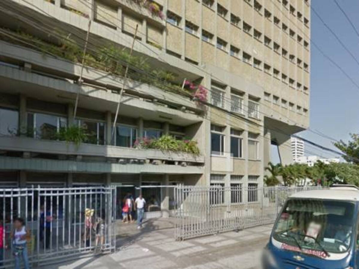 Más de tres mil estudiantes entre ellos aprendices del Sena se encuentran sin recibir clases