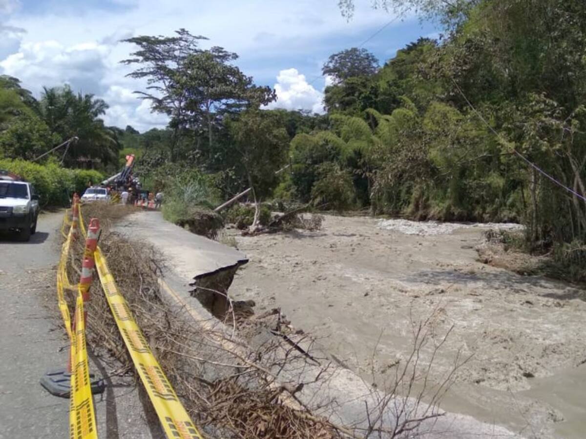 Mediante decreto ordenan cierre de varias vías por ola invernal en Quindío