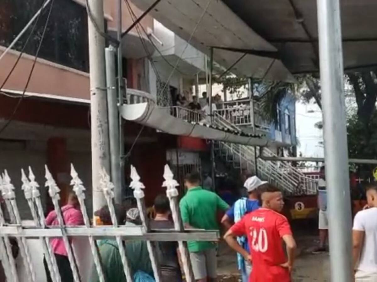 Un muerto y un herido dejó explosión en local comercial en Cartagena