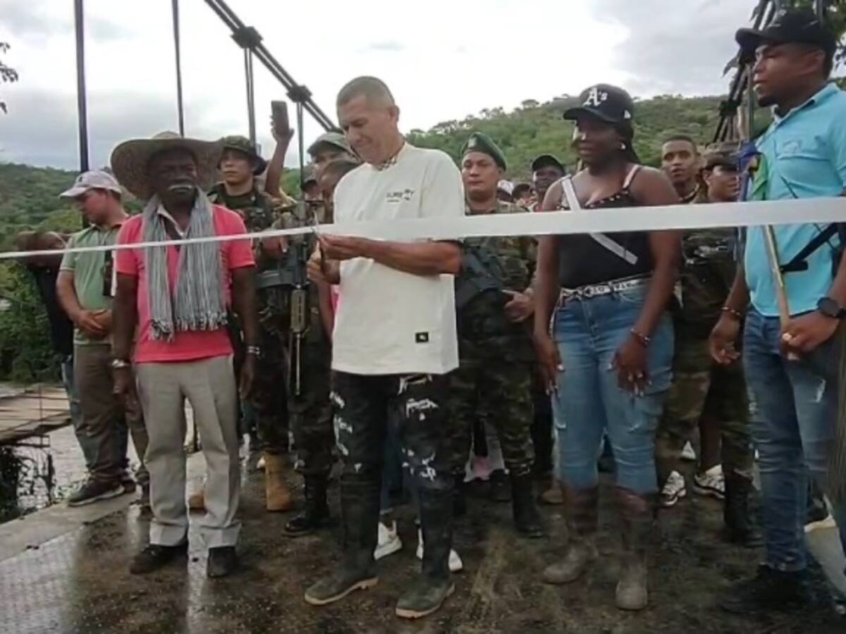 Disidencias de ‘Iván Mordisco’ entregaron un segundo puente vehicular en Cauca