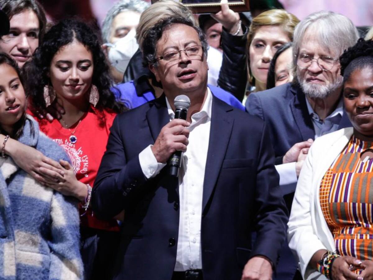 Gustavo Petro a Uribe: Colombia agradecerá que encontremos puntos comunes