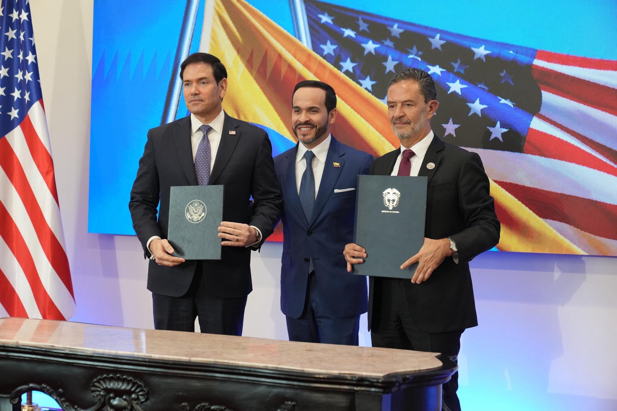 Marco Rubio, secretario de Estado de EE.UU.; Abelardo de la Espriella, presidente de Colombia y Omar Bula, canciller de Colombia