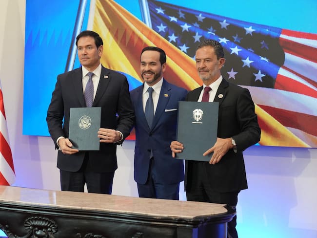 Marco Rubio, secretario de Estado de EE.UU.; Abelardo de la Espriella, presidente de Colombia y Omar Bula, canciller de Colombia