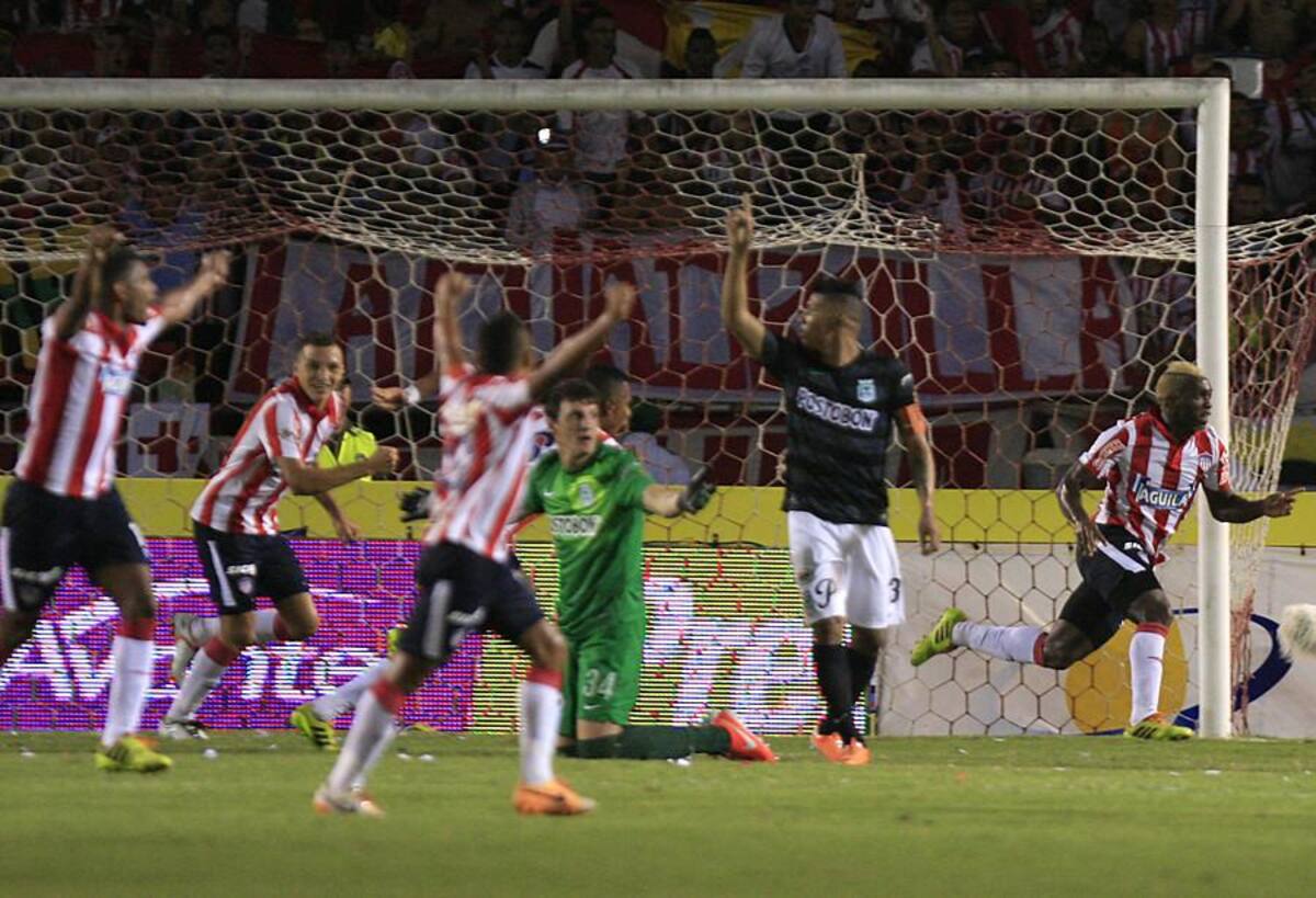 Con un gol de Edison Toloza, el conjunto 'tiburón' se fue adelante en la serie ante Atlético Nacional, que se definirá en el Atanasio Girardot.