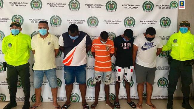 Las autoridades los investigan por su presunta participación en robos a personas, establecimientos comerciales y bancos