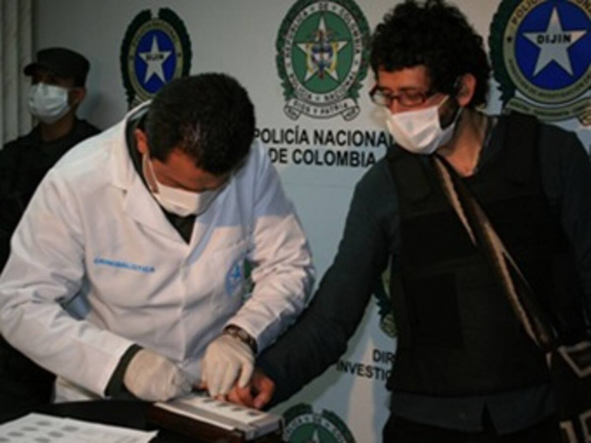 Uribe anuncia estrategia contra la presencia de las Farc en otros países