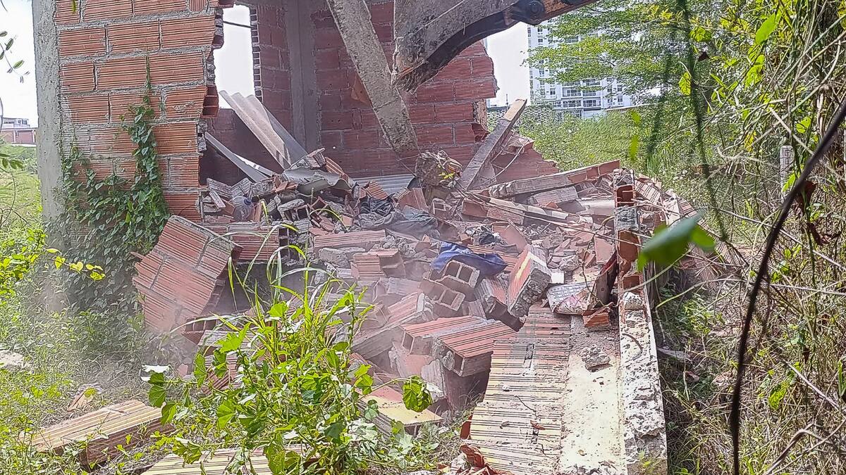 Distrito recuperó espacio público invadido en Patio Portal de TransCaribe