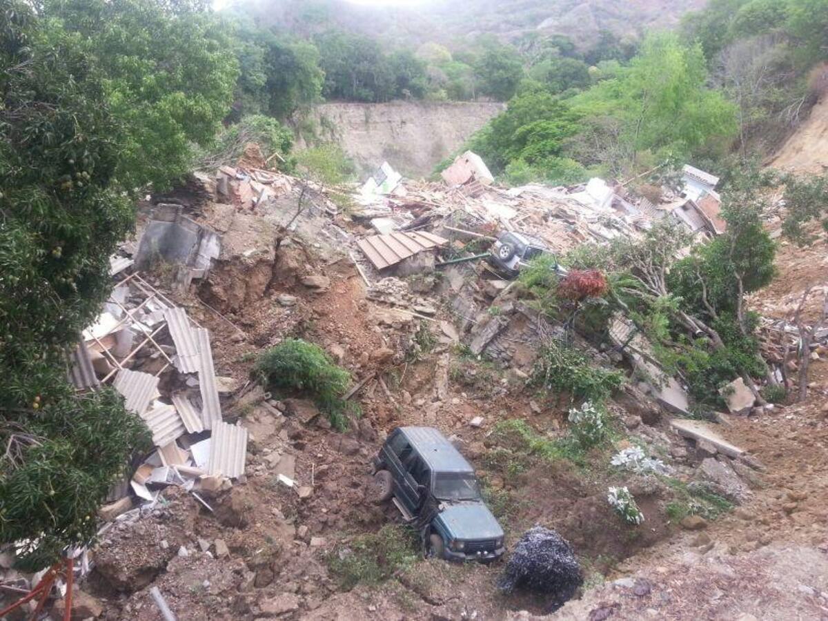 Se desplomaron 13 viviendas en el municipio de Olaya, Antioquia.