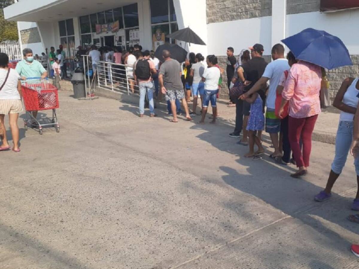 En Cartagena, decretan pico y cédula para ir a bancos y supermercados