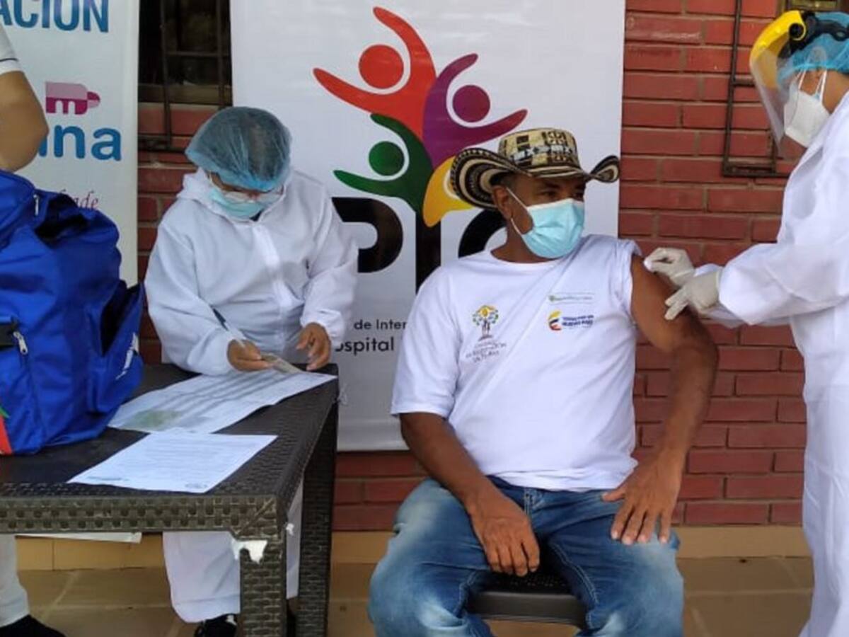Jornada masiva de vacunación contra COVID-19 y sarampión en el Magdalena