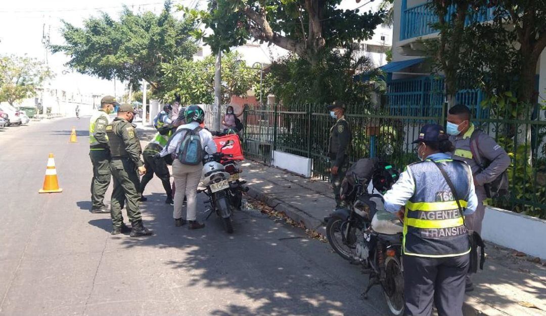 La Policía realiza operativos en las vías de Manga