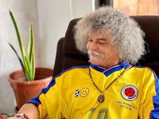 Carlos Valderrama es capitán de la Selección Colombia / @pibevalderramap
