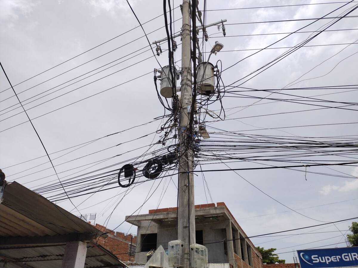 En Villa Estrella se oponen a instalación de torres de alta tensión en espacios públicos