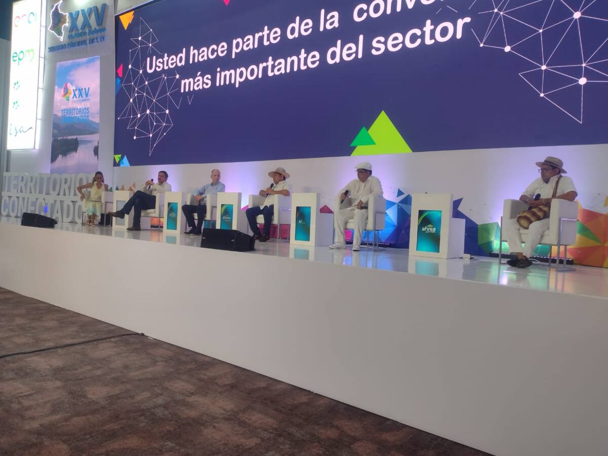 Indígenas piden garantías al Gobierno Nacional ante proyectos de transición energética