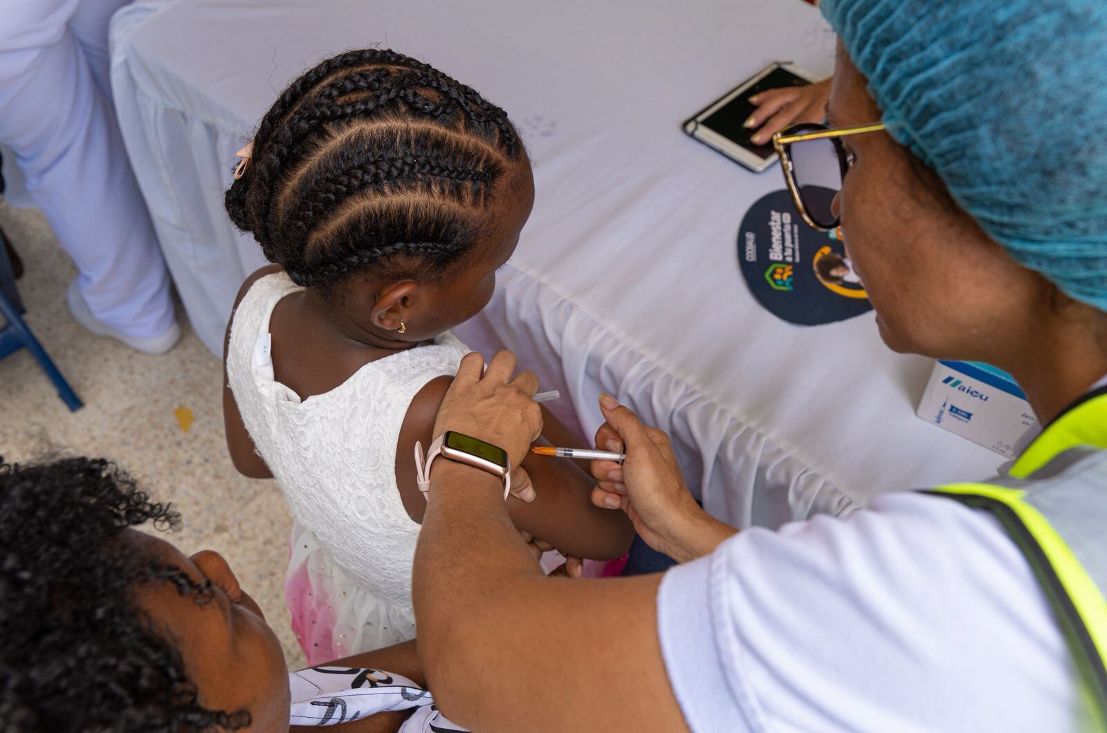 Ponte al día con las vacunas y prepárate para gozar las Fiestas de Independencia