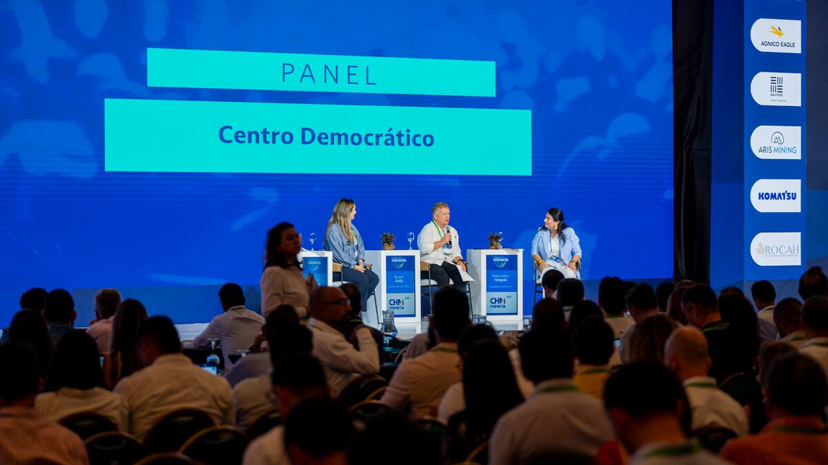 Precandidatas del Centro Democrático lideraron conversatorio en Congreso Nacional de Minería