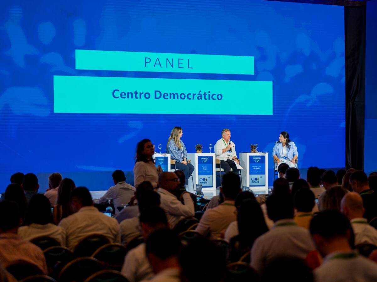 Precandidatas del Centro Democrático lideraron conversatorio en Congreso Nacional de Minería