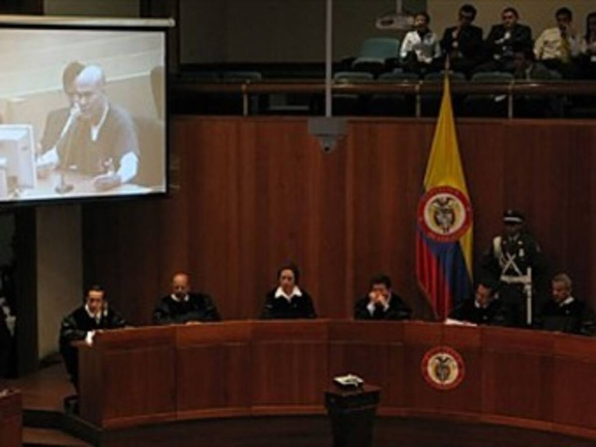 Mancuso necesitaría 200 años para confesar sus crímenes y ser condenado